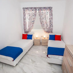 Отель The Waves holiday apartment Мальта, Марсашлокк - отзывы, цены и фото номеров - забронировать отель The Waves holiday apartment онлайн детские мероприятия