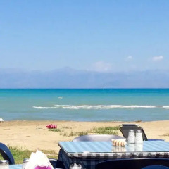 Semeli Hotel- Adults Only пляж