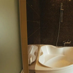 Гостиница River House ванная фото 2