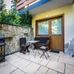 Отель Apartamenty Pod Skocznią z kominkiem i tarasem фото 2