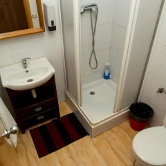 Отель Hostal LK Стандартный номер с различными типами кроватей фото 15