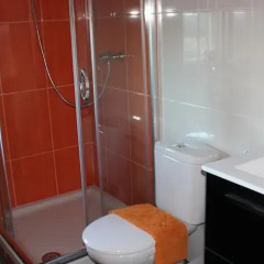 Отель Apartamentos La Fragata Испания, Арнуэро - отзывы, цены и фото номеров - забронировать отель Apartamentos La Fragata онлайн ванная