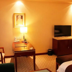 Jin Jiang Pine City Hotel 4* Номер Делюкс с различными типами кроватей