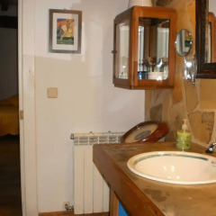 Отель Larraenea Bed And Breakfast Лесака ванная