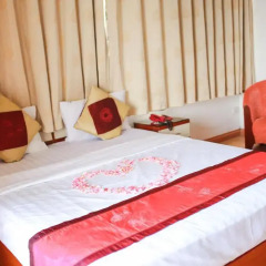 Hanoi Little Center Hotel 3* Номер Делюкс с различными типами кроватей фото 2