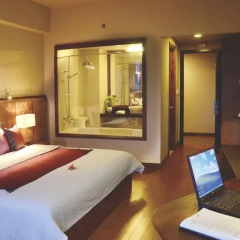 Asia Hotel Hue 4* Номер Делюкс с различными типами кроватей фото 2
