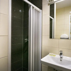 Hostel Moving Стандартный номер с различными типами кроватей фото 3