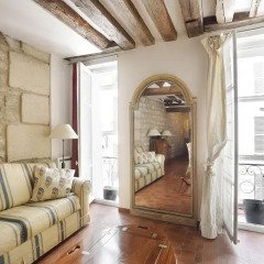 Отель Beaune Prestige Apartment Франция, Париж - отзывы, цены и фото номеров - забронировать отель Beaune Prestige Apartment онлайн комната для гостей фото 4
