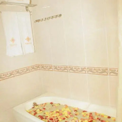 Thuy Duong Hotel 2* Стандартный номер с различными типами кроватей фото 9