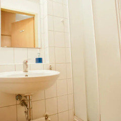 City Hostel Buda Будапешт ванная