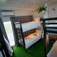 Victory Park Hostel Стандартный номер фото 4