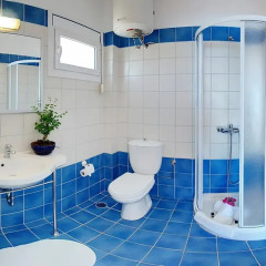 Апартаменты Glyfa Apartments ванная