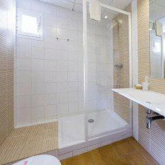 Отель Hostal Marino Испания, Сан-Антони-де-Портмань - 1 отзыв об отеле, цены и фото номеров - забронировать отель Hostal Marino онлайн ванная