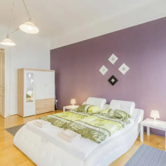 Апартаменты Kalvin Apartments комната для гостей