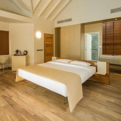 Отель Cocoon Maldives 5* Вилла с различными типами кроватей фото 4