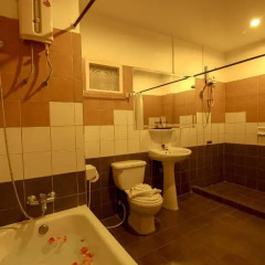 Отель Woraburi Sukhumvit Hotel & Resort Таиланд, Бангкок - отзывы, цены и фото номеров - забронировать отель Woraburi Sukhumvit Hotel & Resort онлайн ванная фото 2