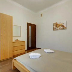 Апартаменты EnjoyMoscow Pushkin & Red Square Apartments комната для гостей фото 4