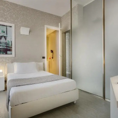 Отель Piazza di Spagna Suites Люкс с различными типами кроватей фото 10