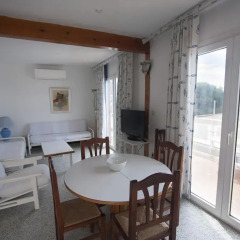 Отель Santa Llucia Apartaments Испания, Курорт Росес - отзывы, цены и фото номеров - забронировать отель Santa Llucia Apartaments онлайн комната для гостей фото 3