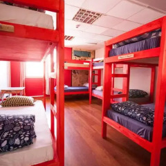 Red Emperor Hostel&bar Кровать в общем номере с двухъярусной кроватью фото 7