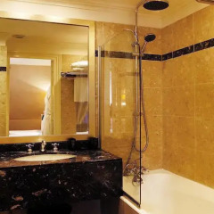 Отель Room Mate Alain 4* Улучшенный номер с различными типами кроватей фото 16