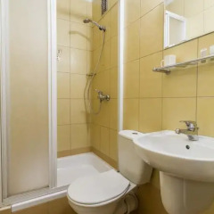 Diamonds Hotel Rzemieślnik 2* Стандартный номер с двуспальной кроватью фото 8