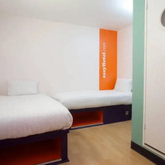 Отель easyHotel Glasgow 3* Стандартный номер с 2 отдельными кроватями фото 3
