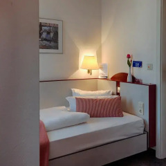 Hotel Smetana 4* Стандартный номер с различными типами кроватей фото 2