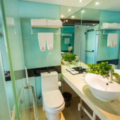 Отель Royal Court Hotel Китай, Шанхай - отзывы, цены и фото номеров - забронировать отель Royal Court Hotel онлайн ванная фото 2