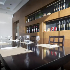 Hotel Plazaola гостиничный бар