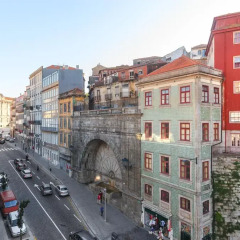 Апартаменты Chateau Apartments