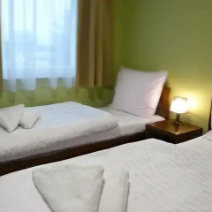 Отель Kompleks Hotelarski Zgoda Стандартный номер с различными типами кроватей (общая ванная комната) фото 4