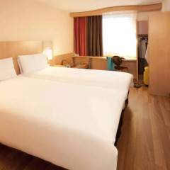Отель Ibis Genève Centre Nations 3* Стандартный номер с различными типами кроватей фото 4