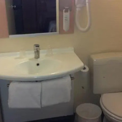 Отель Hôtel ibis Sarcelles ванная фото 4