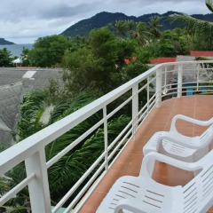 Отель Jomthong Guesthouse балкон