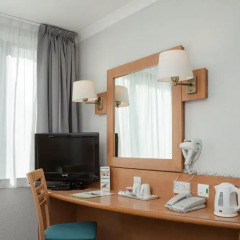 Hotel Campanile Dartford 2* Стандартный номер с различными типами кроватей фото 4