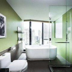 Отель The Continent Bangkok by Compass Hospitality 4* Стандартный номер с различными типами кроватей фото 15