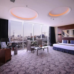 Отель Al Hamra Palace By Warwick 4* Улучшенный номер с различными типами кроватей