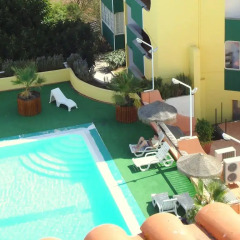 Отель Parque das Amendoeiras Португалия, Виламура - отзывы, цены и фото номеров - забронировать отель Parque das Amendoeiras онлайн бассейн