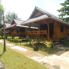 Отель Lanta Pearl Beach Resort 3* Бунгало с различными типами кроватей