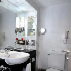 Отель Novotel Beijing Xinqiao 4* Стандартный номер с различными типами кроватей фото 4