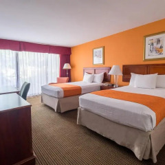 Howard Johnson Inn Fullerton Hotel and Conference Center 3* Стандартный номер с различными типами кроватей фото 3
