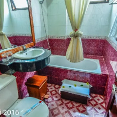 Отель Nhi Nhi 3* Улучшенный номер фото 6