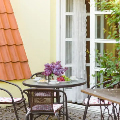 Отель The Secret Garden Boutique B&B Литва, Вильнюс - отзывы, цены и фото номеров - забронировать отель The Secret Garden Boutique B&B онлайн балкон