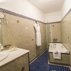 Отель Riad Myra Hotel Марокко, Фес - отзывы, цены и фото номеров - забронировать отель Riad Myra Hotel онлайн ванная