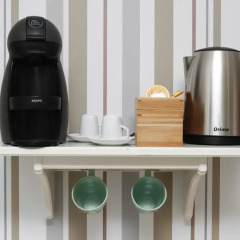 Отель Flores Guest House 4* Стандартный номер с двуспальной кроватью фото 41
