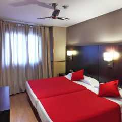 Отель Hostal Bcn Port Барселона комната для гостей фото 3