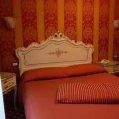 Hotel Belle Arti сейф в номере
