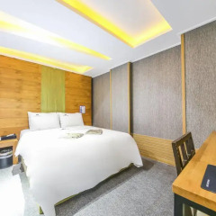 Argo Hotel 2* Улучшенный номер с различными типами кроватей фото 12