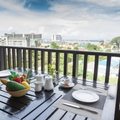 Отель Golden Tulip Essential Pattaya 4* Улучшенный номер с различными типами кроватей фото 40